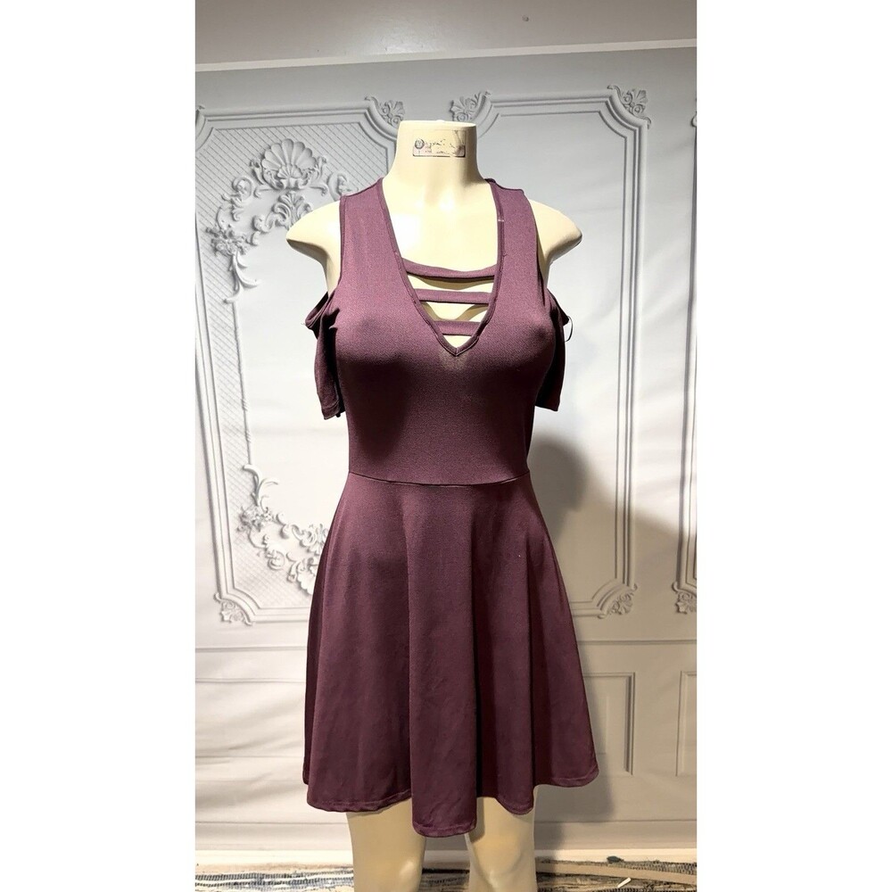 Women’s Dress Size M